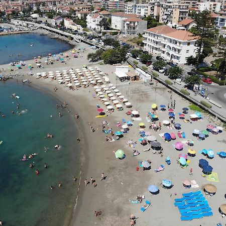 Apartamento Cicolombo Santo Stefano al Mare Exterior foto